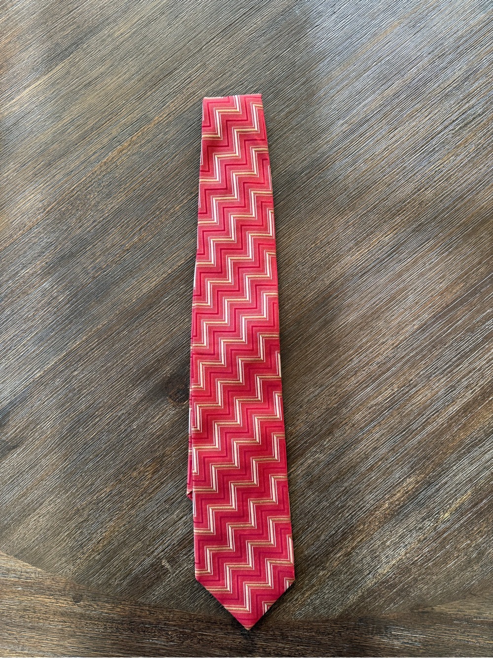 Ermenegildo Zegna Red Zigzag Silk Tie